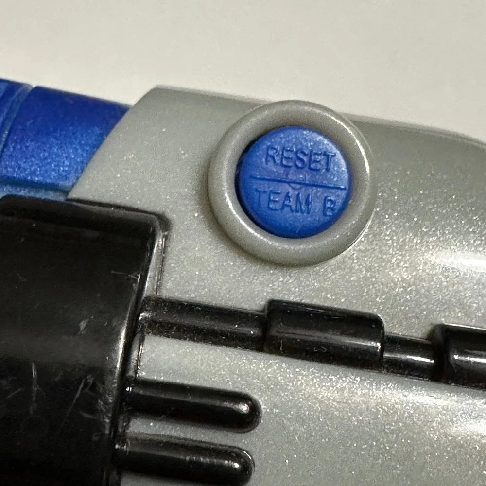 Toymax Laser Challenge Laser Tag Blaster Handheld Electronic Game VTG 1999 Works